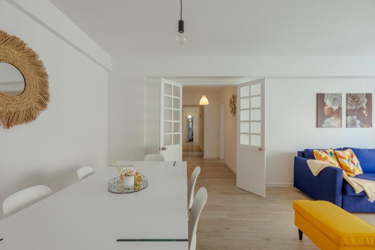 Elegant 3 Bedroom - Centre - Garage - Metro Appartamento *